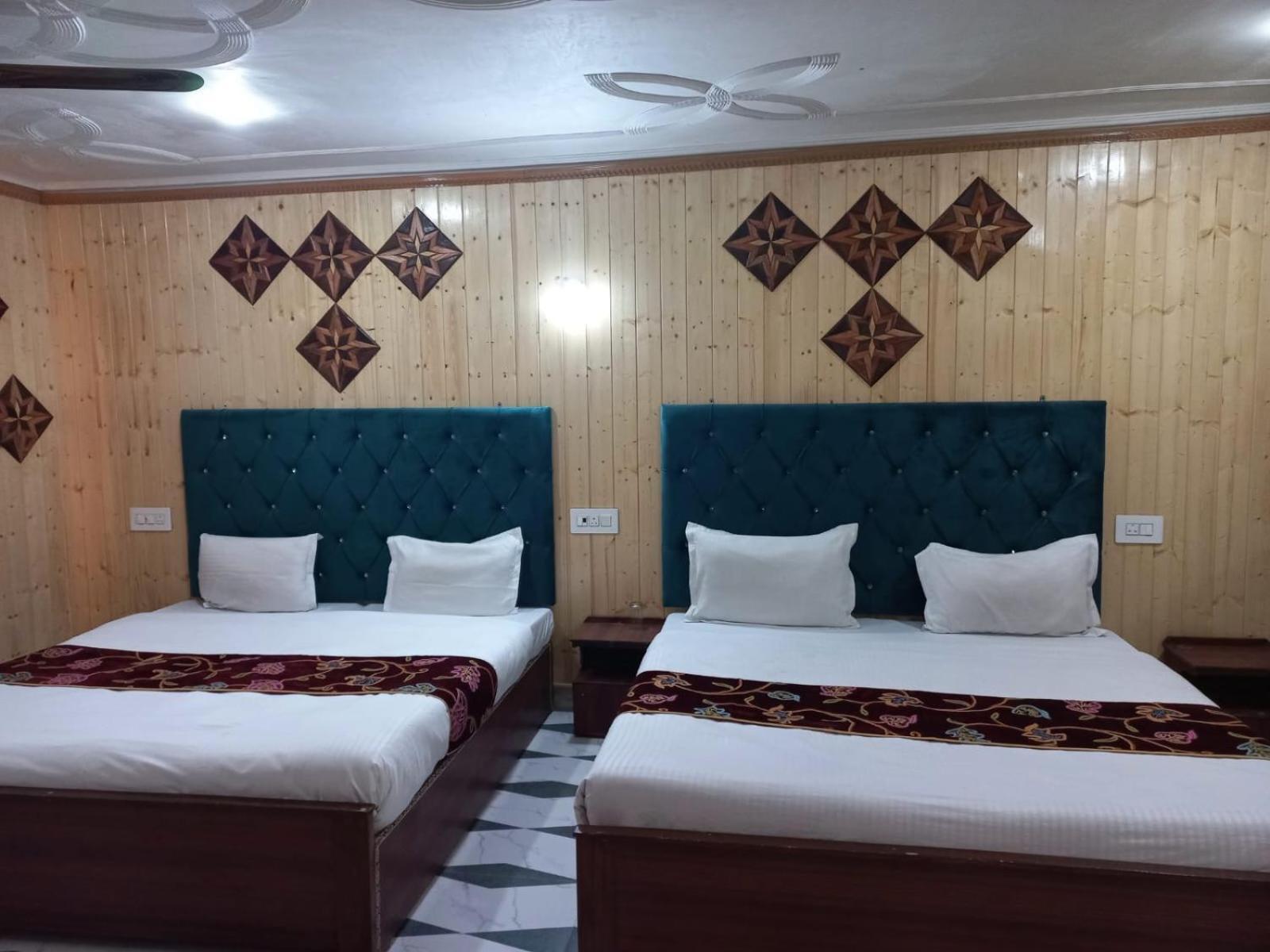 Srinagar Group Of Hotels Eksteriør billede