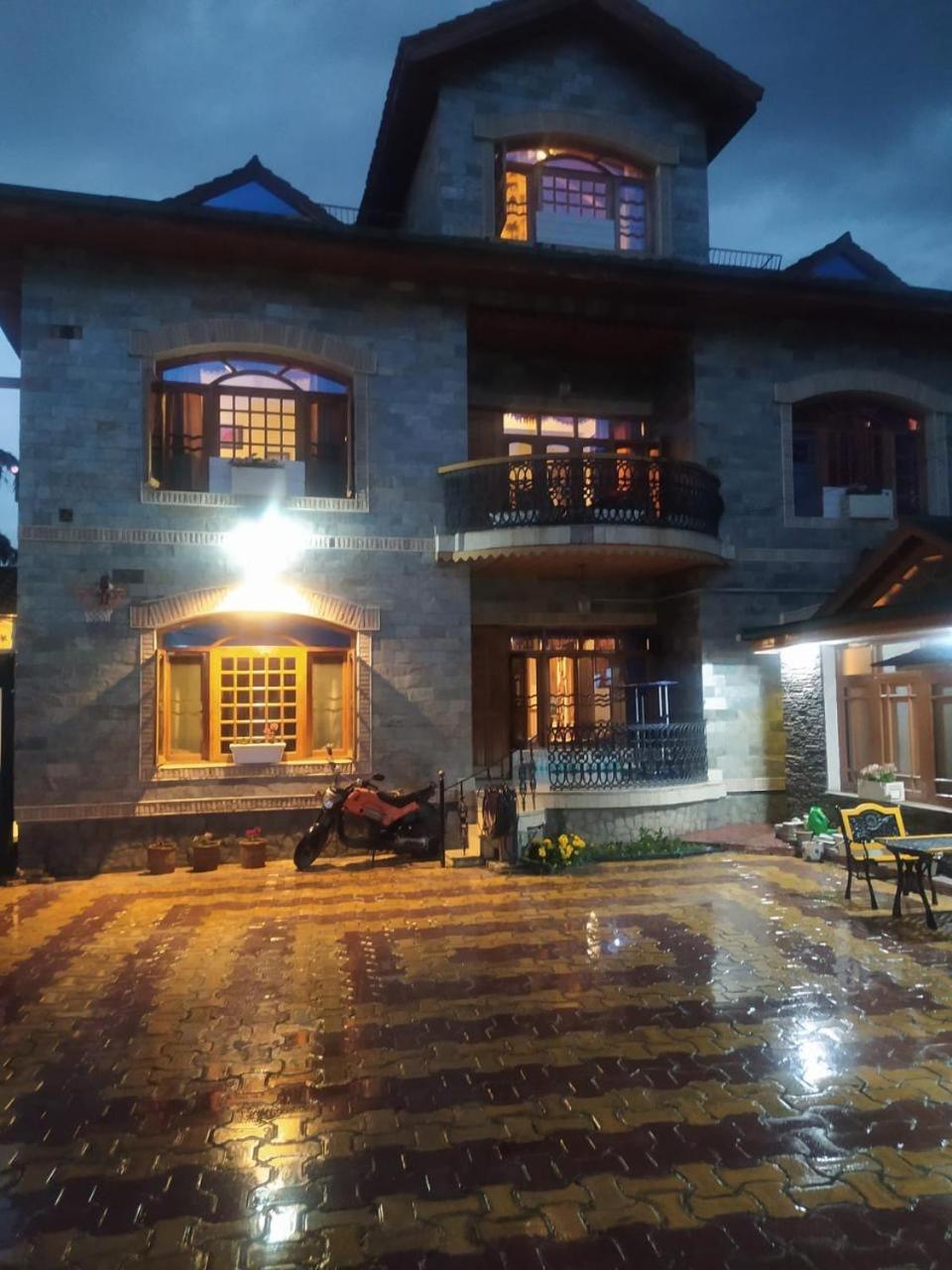 Srinagar Group Of Hotels Eksteriør billede